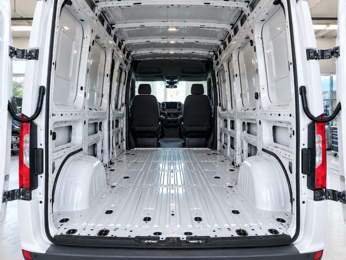 Mercedes Sprinter, Шумоізоляція салону, до робіт